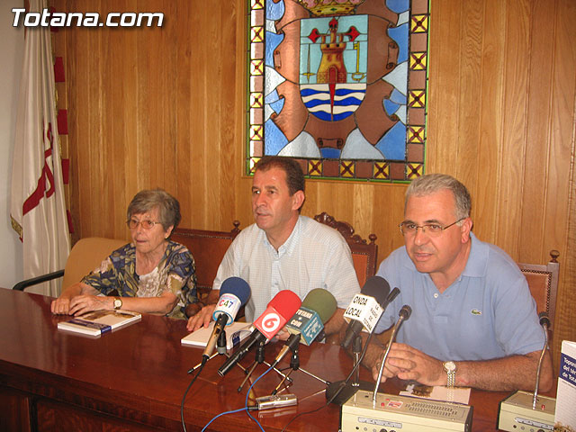 SE PRESENTA EL LIBRO DE LA PROFESORA DOLORES RODRÍGUEZ QUE LLEVA POR TÍTULO “TOPONIMIA DEL TÉRMINO MUNICIPAL DE TOTANA” - 7 SE PRESENTA EL LIBRO DE LA PROFESORA DOLORES RODRÍGUEZ QUE LLEVA POR TÍTULO “TOPONIMIA DEL TÉRMINO MUNICIPAL DE TOTANA” - 7