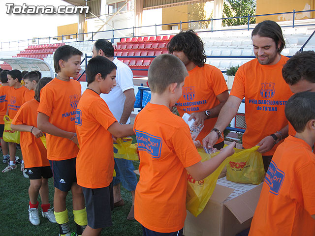 SE PRESENTAN LOS EQUIPOS DE TOTANA QUE PARTICIPAN EN EL TORNEO DE FÚTBOL 7 DE PEÑAS EN BARCELONA - 15