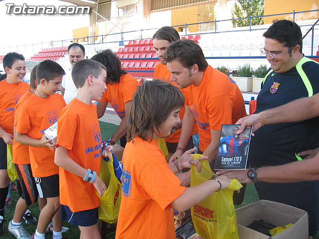 SE PRESENTAN LOS EQUIPOS DE TOTANA QUE PARTICIPAN EN EL TORNEO DE FÚTBOL 7 DE PEÑAS EN BARCELONA - 19