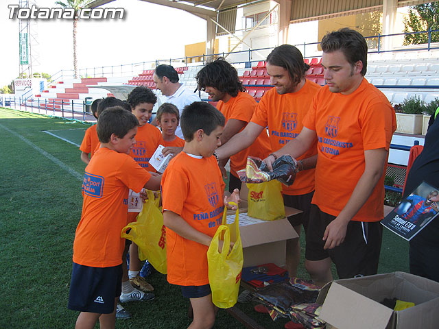 SE PRESENTAN LOS EQUIPOS DE TOTANA QUE PARTICIPAN EN EL TORNEO DE FÚTBOL 7 DE PEÑAS EN BARCELONA - 27