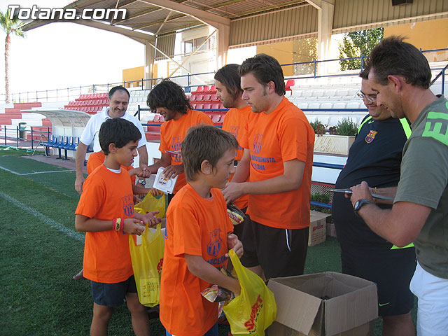 SE PRESENTAN LOS EQUIPOS DE TOTANA QUE PARTICIPAN EN EL TORNEO DE FÚTBOL 7 DE PEÑAS EN BARCELONA - 31