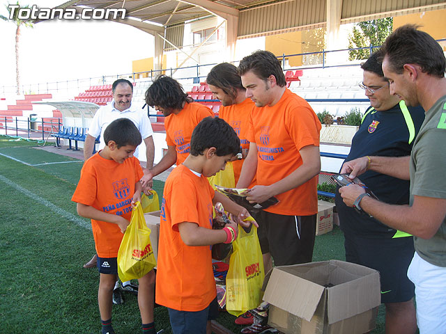 SE PRESENTAN LOS EQUIPOS DE TOTANA QUE PARTICIPAN EN EL TORNEO DE FÚTBOL 7 DE PEÑAS EN BARCELONA - 32