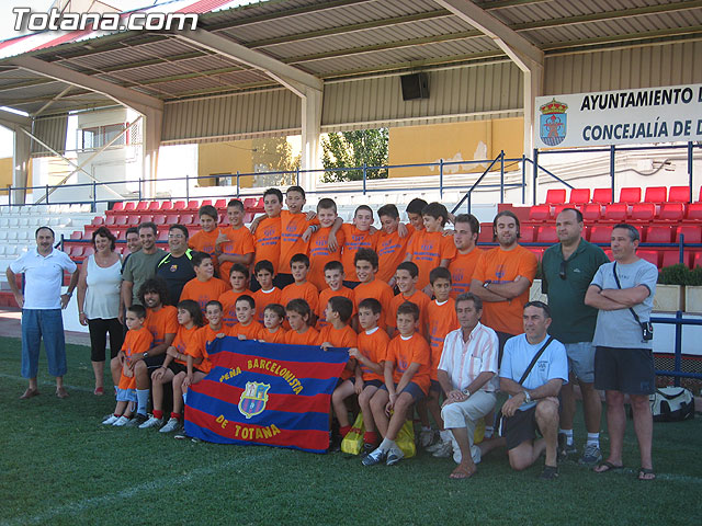 SE PRESENTAN LOS EQUIPOS DE TOTANA QUE PARTICIPAN EN EL TORNEO DE FÚTBOL 7 DE PEÑAS EN BARCELONA - 38