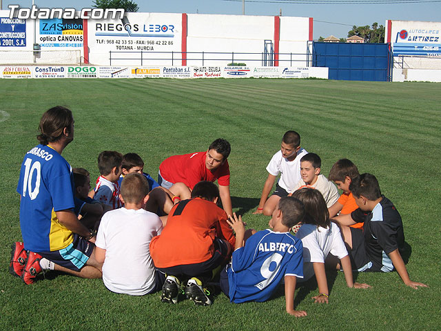 SE PRESENTAN LOS EQUIPOS DE TOTANA QUE PARTICIPAN EN EL TORNEO DE FÚTBOL 7 DE PEÑAS EN BARCELONA - 39