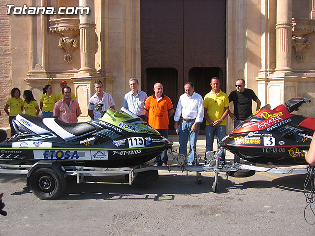 DOS PILOTOS TOTANEROS DE MOTOS ACUTICAS COMPITEN EN EL CAMPEONATO DE ESPAA - 44