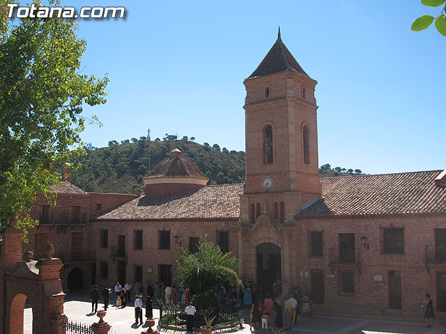 EL OLÍMPICO DE TOTANA REALIZÓ UNA OFRENDA FLORAL A LA PATRONA DE TOTANA, SANTA EULALIA. - 1