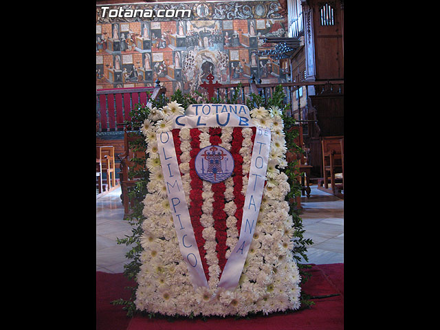 EL OLMPICO DE TOTANA REALIZ UNA OFRENDA FLORAL A LA PATRONA DE TOTANA, SANTA EULALIA. - 8