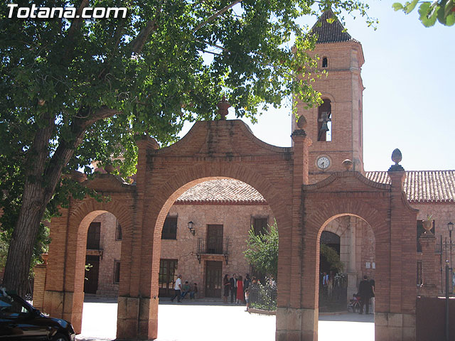 EL OLÍMPICO DE TOTANA REALIZÓ UNA OFRENDA FLORAL A LA PATRONA DE TOTANA, SANTA EULALIA. - 43