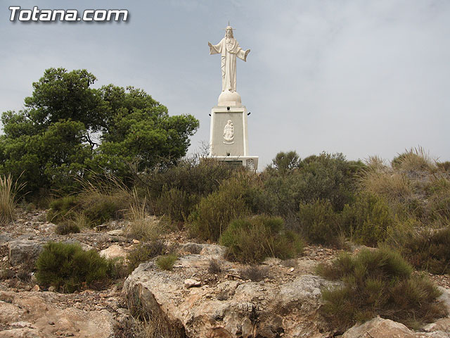 SE REHABILITAN LAS SEIS LTIMAS ESCULTURAS DEL VIA CRUCIS DE LA SANTA Y EL MONUMENTO PRINCIPAL DEL CORAZN DE JESS DE TOTANA - 11