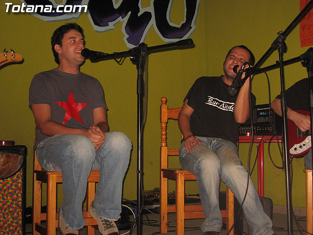 EL GRUPO TOTANERO LA JUKEBOX OFRECIÓ UN CONCIERTO ACÚSTICO - 14