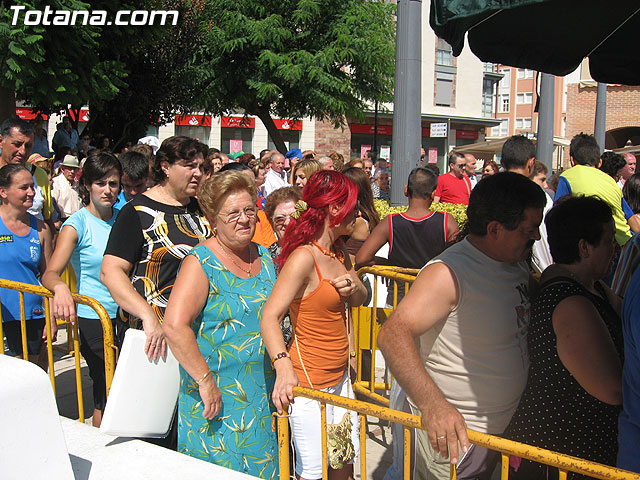 FINALIZAN LAS FIESTAS DEL CENTRO MUNICIPAL DE PERSONAS MAYORES CON LA DEGUSTACIN DE LA PAELLA POPULAR EN LA PLAZA BALSA VIEJA QUE CONGREG A CENTENARES DE SOCIOS Y MAYORES - 33