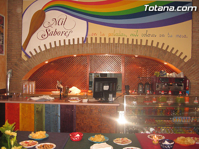 INAUGURACIN DEL NUEVO RESTAURANTE MIL SABORES EN TOTANA - 6