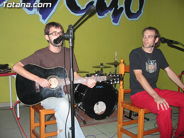 EL GRUPO TOTANERO LA CALLE DEL SILENCIO OFRECI UN CONCIERTO ACSTICO - 10