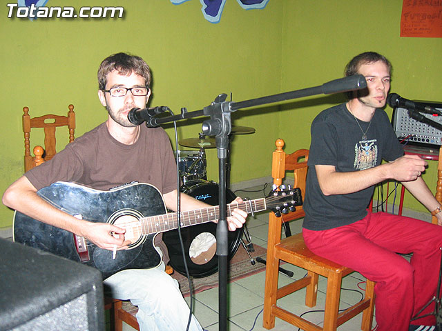 EL GRUPO TOTANERO LA CALLE DEL SILENCIO OFRECI UN CONCIERTO ACSTICO - 11