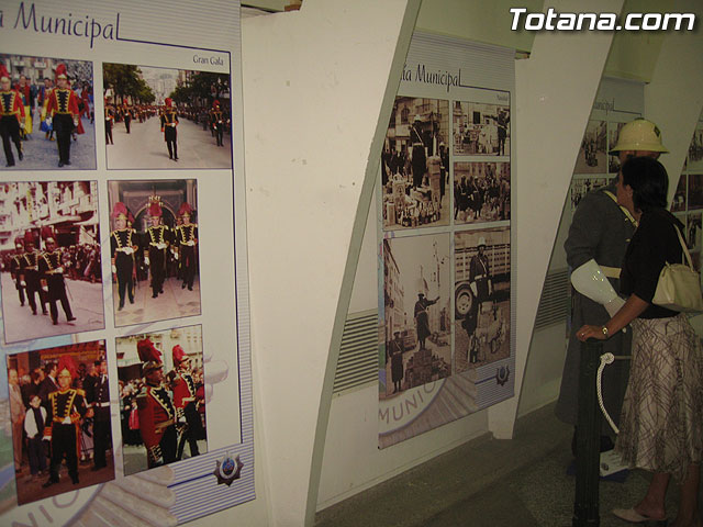 TOTANA.COM Y LA POLICÍA LOCAL DE TOTANA ASISTEN AL ACTO DE INAUGURACIÓN DE LA EXPOSICIÓN DE LA POLICÍA LOCAL DE ALCOY - 7