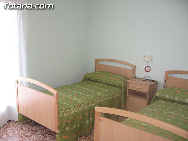 SE PONEN EN FUNCIONAMIENTO LAS 10 NUEVAS PLAZAS ASISTIDAS EN LA RESIDENCIA DE MAYORES “LA PURÍSIMA” DE TOTANA QUE FINANCIARÁ LA COMUNIDAD AUTÓNOMA - 12