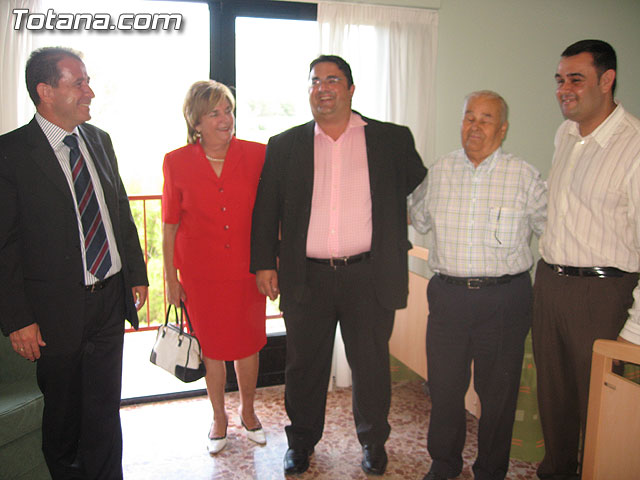 SE PONEN EN FUNCIONAMIENTO LAS 10 NUEVAS PLAZAS ASISTIDAS EN LA RESIDENCIA DE MAYORES “LA PURÍSIMA” DE TOTANA QUE FINANCIARÁ LA COMUNIDAD AUTÓNOMA - 16