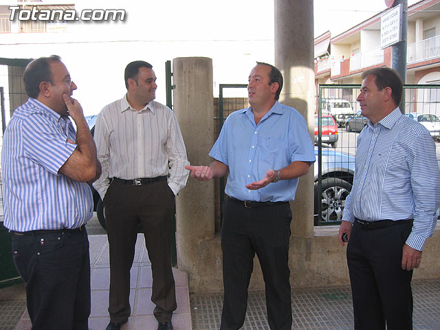 AUTORIDADES LOCALES VISITAN ALGUNOS COLEGIOS DE TOTANA PARA COMPROBAR EL ESTADO DE EJECUCIÓN DE LAS OBRAS Y EL FUNCIONAMIENTO DE LOS NUEVOS SERVICIOS - 4 AUTORIDADES LOCALES VISITAN ALGUNOS COLEGIOS DE TOTANA PARA COMPROBAR EL ESTADO DE EJECUCIÓN DE LAS OBRAS Y EL FUNCIONAMIENTO DE LOS NUEVOS SERVICIOS - 4