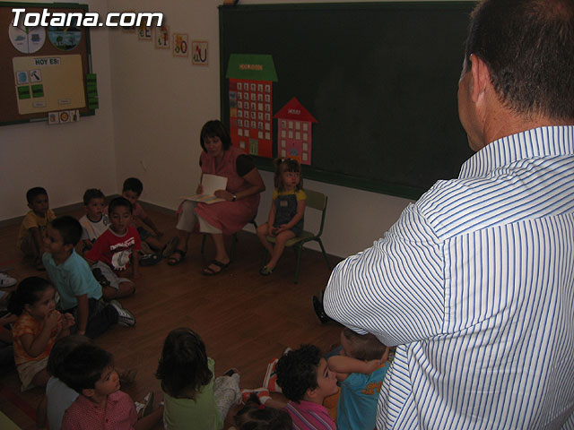 AUTORIDADES LOCALES VISITAN ALGUNOS COLEGIOS DE TOTANA PARA COMPROBAR EL ESTADO DE EJECUCIÓN DE LAS OBRAS Y EL FUNCIONAMIENTO DE LOS NUEVOS SERVICIOS - 13 AUTORIDADES LOCALES VISITAN ALGUNOS COLEGIOS DE TOTANA PARA COMPROBAR EL ESTADO DE EJECUCIÓN DE LAS OBRAS Y EL FUNCIONAMIENTO DE LOS NUEVOS SERVICIOS - 13