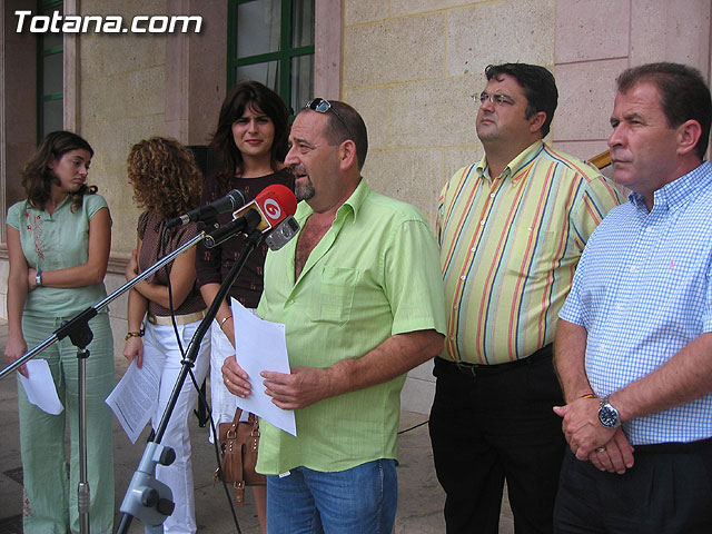 AUTORIDADES LOCALES Y EL SERVICIO MUNICIPAL DE ATENCIÓN A ENFERMOS MENTALES CELEBRAN EL DIA MUNDIAL DE ESTA PATOLOGÍA - 7