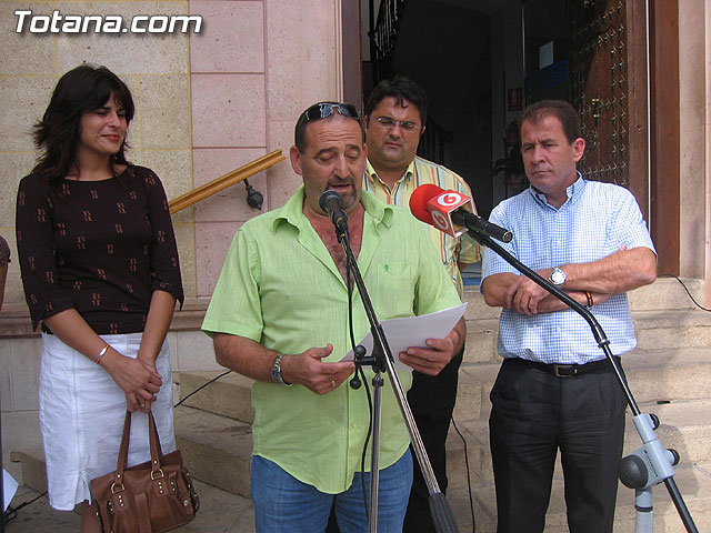 AUTORIDADES LOCALES Y EL SERVICIO MUNICIPAL DE ATENCIÓN A ENFERMOS MENTALES CELEBRAN EL DIA MUNDIAL DE ESTA PATOLOGÍA - 8