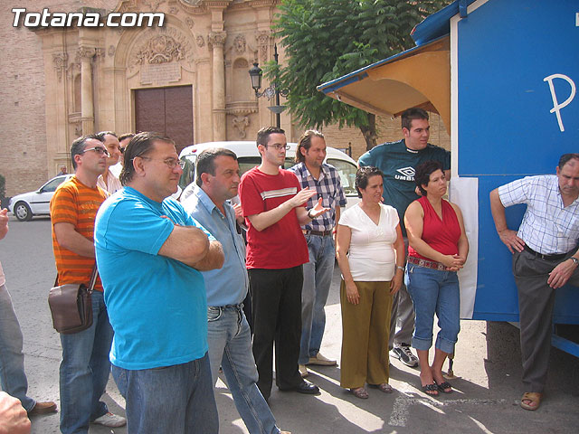 AUTORIDADES LOCALES Y EL SERVICIO MUNICIPAL DE ATENCIÓN A ENFERMOS MENTALES CELEBRAN EL DIA MUNDIAL DE ESTA PATOLOGÍA - 17