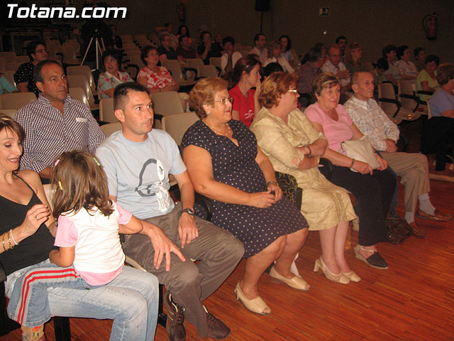 CONTINÚA EL PROGRAMA OTOÑO CULTURAL 2006 CON LA ACTUACIÓN DEL GRUPO JUBÓN Y TROVA, QUE PRESENTÓ SU DISCO MI TIERRA ES MURCIA - 3