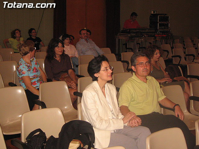 CONTINÚA EL PROGRAMA OTOÑO CULTURAL 2006 CON LA ACTUACIÓN DEL GRUPO JUBÓN Y TROVA, QUE PRESENTÓ SU DISCO MI TIERRA ES MURCIA - 4