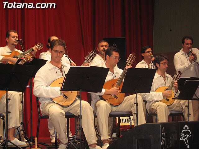 CONTINÚA EL PROGRAMA OTOÑO CULTURAL 2006 CON LA ACTUACIÓN DEL GRUPO JUBÓN Y TROVA, QUE PRESENTÓ SU DISCO MI TIERRA ES MURCIA - 17