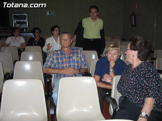 CONTINÚA EL PROGRAMA OTOÑO CULTURAL 2006 CON LA ACTUACIÓN DEL GRUPO JUBÓN Y TROVA, QUE PRESENTÓ SU DISCO MI TIERRA ES MURCIA - 30