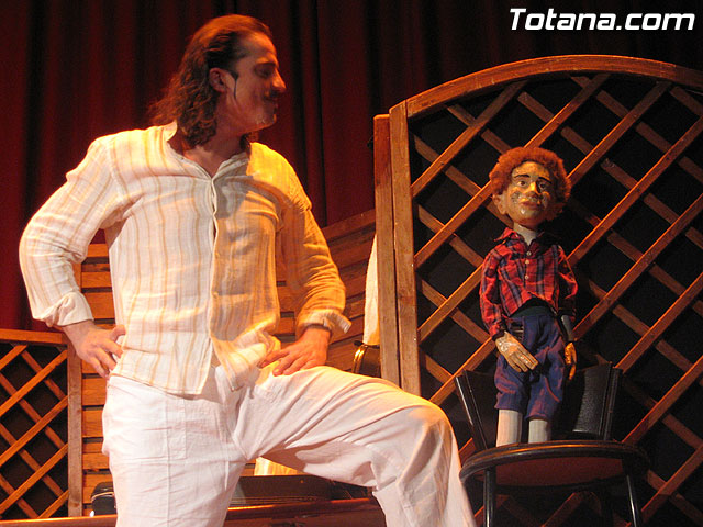 NUMEROSAS PERSONAS ASISTEN A LA OBRA DE TEATRO CACHAI? EN EL CENTRO SOCIOCULTURAL LA CARCEL - 9 NUMEROSAS PERSONAS ASISTEN A LA OBRA DE TEATRO CACHAI? EN EL CENTRO SOCIOCULTURAL LA CARCEL - 9