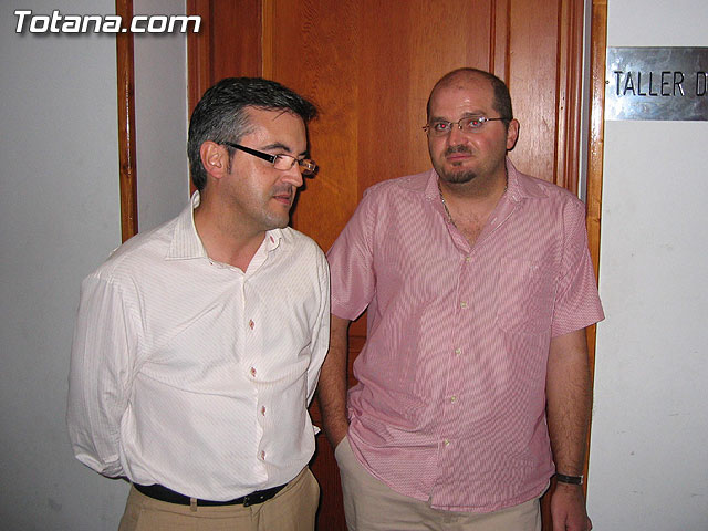 LA OBRA DE TÍTERES SOBRE EL USO DE INTERNET PARA NIÑOS Y MAYORES TUVO LUGAR EN EL CENTRO SOCIOCULTURAL “LA CÁRCEL” - 3