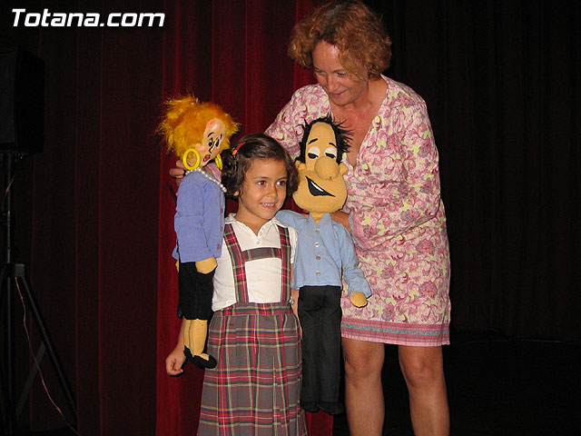 LA OBRA DE TÍTERES SOBRE EL USO DE INTERNET PARA NIÑOS Y MAYORES TUVO LUGAR EN EL CENTRO SOCIOCULTURAL “LA CÁRCEL” - 8