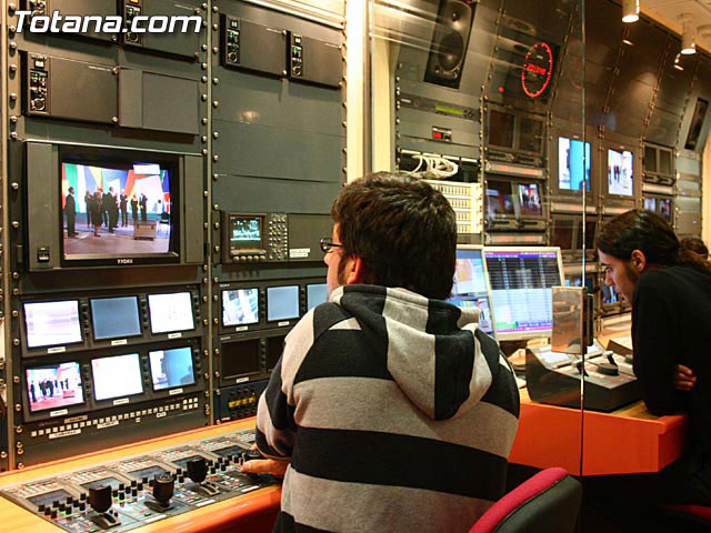 SE INAUGURA OFICIALMENTE LA NUEVA TELEVISIÓN AUTONÓMICA DE LA REGIÓN DE MURCIA LA 7 - 6