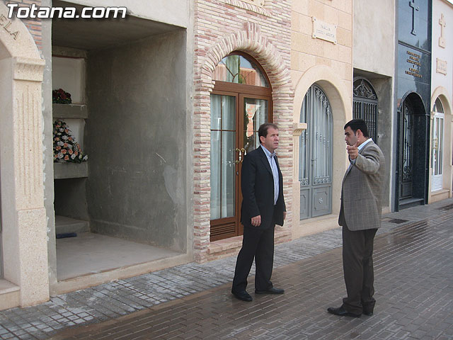 SE INVIERTE EN LOS ÚLTIMOS MESES UNOS 600.000 EUROS EN LAS OBRAS DE MEJORA Y ACONDICIONAMIENTO EN EL CEMENTERIO MUNICIPAL “NUESTRA SEÑORA DEL CARMEN” - 3