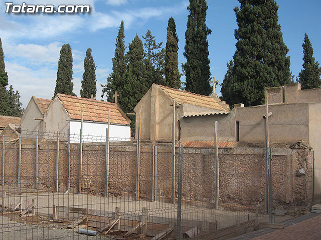 SE INVIERTE EN LOS ÚLTIMOS MESES UNOS 600.000 EUROS EN LAS OBRAS DE MEJORA Y ACONDICIONAMIENTO EN EL CEMENTERIO MUNICIPAL “NUESTRA SEÑORA DEL CARMEN” - 10