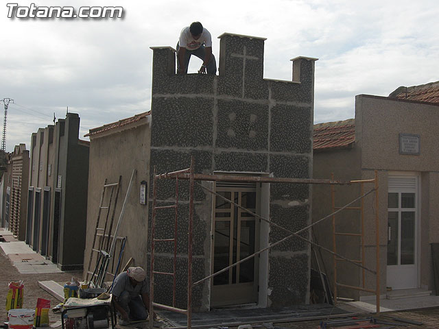 SE INVIERTE EN LOS ÚLTIMOS MESES UNOS 600.000 EUROS EN LAS OBRAS DE MEJORA Y ACONDICIONAMIENTO EN EL CEMENTERIO MUNICIPAL “NUESTRA SEÑORA DEL CARMEN” - 26