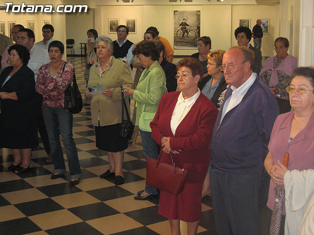 SE INAUGURA LA EXPOSICIÓN DE FOTOGRAFÍAS “LA MUJER ENTRE SIGLOS (1896/1916) DEL TOTANERO FERNANDO NAVARRO QUE PUEDE SER VISITADA EN LA SALA MUNICIPAL “GREGORIO CEBRIÁN” HASTA EL 19 DE NOVIEMBRE - 22