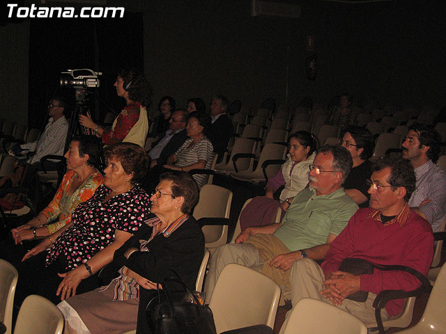 EL TEATRO DEL CENTRO SOCIOCULTURAL LA CÁRCEL ACOGIÓ UN RECITAL DE POESÍA DE CAJA DE SEMILLAS. - 4