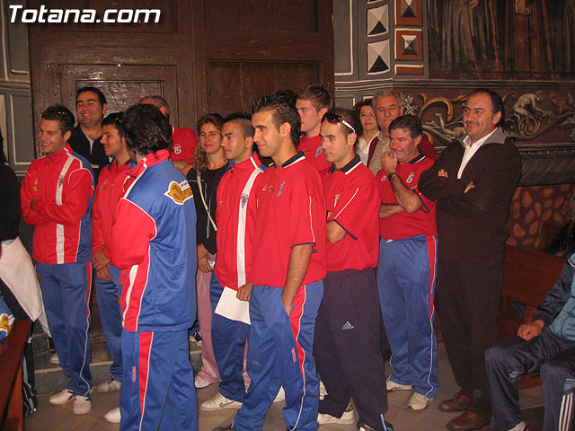 LA ESCUELA DEPORTIVA MUNICIPAL DE FTBOL DE TOTANA REALIZ UNA OFRENDA FLORAL A LA PATRONA SANTA EULALIA DE MRIDA - 14