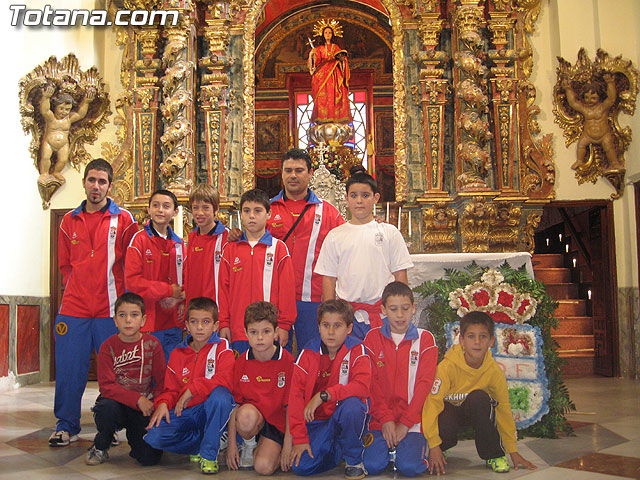 LA ESCUELA DEPORTIVA MUNICIPAL DE FTBOL DE TOTANA REALIZ UNA OFRENDA FLORAL A LA PATRONA SANTA EULALIA DE MRIDA - 39