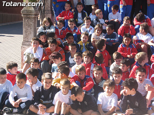 LA ESCUELA DEPORTIVA MUNICIPAL DE FTBOL DE TOTANA REALIZ UNA OFRENDA FLORAL A LA PATRONA SANTA EULALIA DE MRIDA - 50