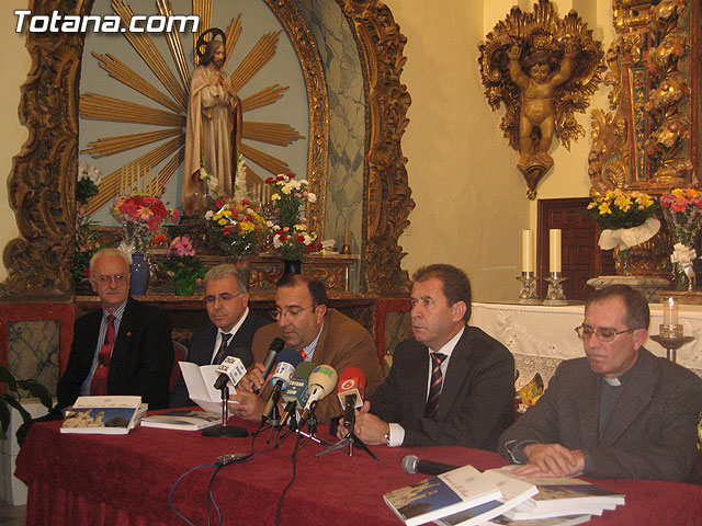 LA FUNDACIN LA SANTA HA PRESENTADO LA OCTAVA EDICIN DE LOS CUADERNOS DE LA SANTA EN LA ERMITA - 5