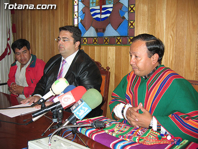 EL PRIMER TENIENTE DE ALCALDE REALIZA UNA RECEPCIÓN INSTITUCIONAL AL REPRESENTANTE DE LA INMIGRACION BOLIVIANA EN EL SENADO Y PARLAMENTO - 5