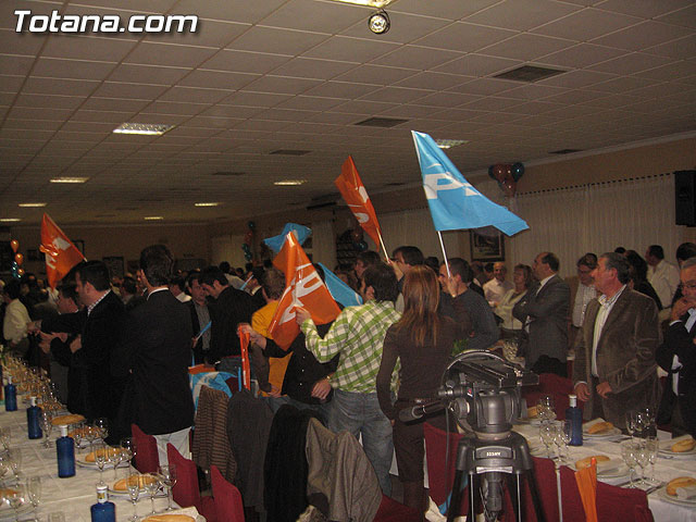 VALCÁRCEL APOYA LA GESTIÓN DEL GOBIERNO MUNICIPAL ANTE CASI 600 PERSONAS EN UN ACTO POLÍTICO CON MILITANTES Y REPRESENTANTES SOCIEDAD TOTANERA - 6