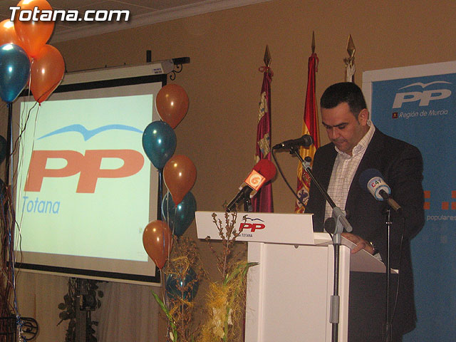 VALCÁRCEL APOYA LA GESTIÓN DEL GOBIERNO MUNICIPAL ANTE CASI 600 PERSONAS EN UN ACTO POLÍTICO CON MILITANTES Y REPRESENTANTES SOCIEDAD TOTANERA - 16