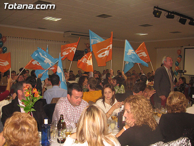 VALCÁRCEL APOYA LA GESTIÓN DEL GOBIERNO MUNICIPAL ANTE CASI 600 PERSONAS EN UN ACTO POLÍTICO CON MILITANTES Y REPRESENTANTES SOCIEDAD TOTANERA - 40