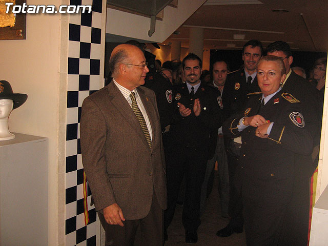 TOTANA.COM Y LA POLICÍA LOCAL DE TOTANA ASISTEN AL ACTO DE INAUGURACIÓN DE LA I EXPOSICIÓN DE MATERIAL POLICIAL DE LA POLICÍA LOCAL DE CIEZA - 4 TOTANA.COM Y LA POLICÍA LOCAL DE TOTANA ASISTEN AL ACTO DE INAUGURACIÓN DE LA I EXPOSICIÓN DE MATERIAL POLICIAL DE LA POLICÍA LOCAL DE CIEZA - 4
