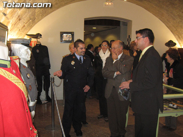 TOTANA.COM Y LA POLICÍA LOCAL DE TOTANA ASISTEN AL ACTO DE INAUGURACIÓN DE LA I EXPOSICIÓN DE MATERIAL POLICIAL DE LA POLICÍA LOCAL DE CIEZA - 6