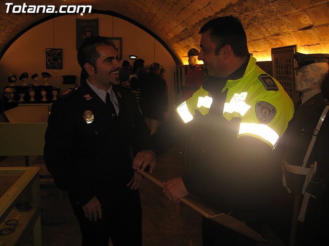 TOTANA.COM Y LA POLICA LOCAL DE TOTANA ASISTEN AL ACTO DE INAUGURACIN DE LA I EXPOSICIN DE MATERIAL POLICIAL DE LA POLICA LOCAL DE CIEZA - 46